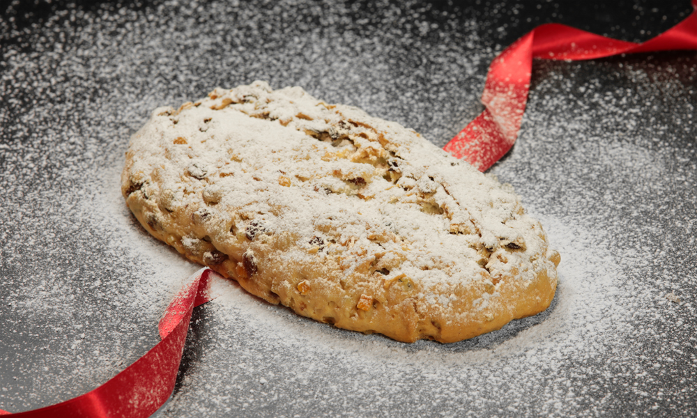 Dresdner Christstollen® Original aus Dresden by AlpenSepp® | 1,5 kg Stollen mit echter Sennereibutter und Butterschmalz (Ghee) aus Heumilch® | Exklusiv auf Vorbestellung 15 Dresdner Christstollen by Alpen Sepp