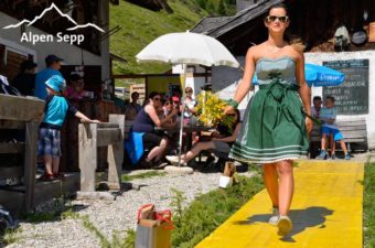 Südtirol Prettau Kasern Modeschau
