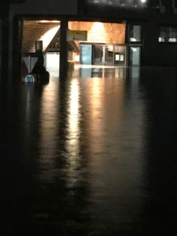 Wetter Wild Überschwemmung in Schnann