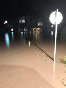Wetter Wild Überschwemmung in Schnann