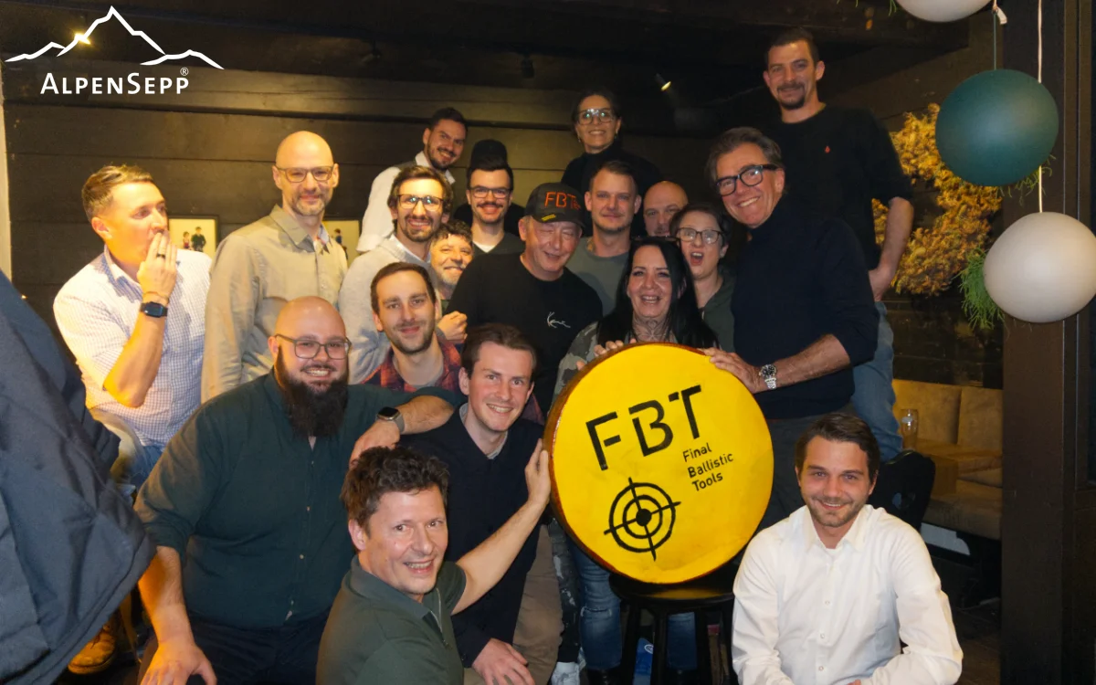 Design Bergkäselaib mit Logo | MEGA Emotion für Ihre Feier, Hochzeit, Event, Messe, Catering, usw. mit Erinnerungsfunktion am Gaumen 1 Design Bergkäse Käselaib mit Firmenlogo | Für Feiern, Hochzeiten, Events uvm.